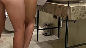 Hot pov creampie doggystyle bang in college party bathroom