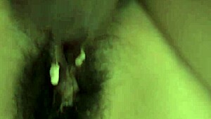 她双穴大开塞玩具巨天然奶狂晃