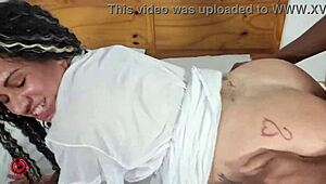 deixei o marido dela louco de tesão e ela chupou minha buceta também