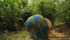 我抠继母湿屄然后农场生干狗爬女上