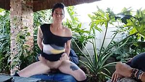 whoa 😲 what the hell just went down with that fat muscular babe fingering her sexy tattooed body?? 🤯