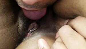 Desi girlfriend moans loud as friend licks her wet pussy and clit close-up in hotel!