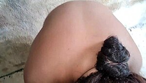 岳母户外吞继子巨量颜射！她喷奶你扛得住？