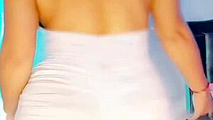 Skinny Babe Dances Seductively Shaking Her Juicy Ass Live On Stream Hot Twerk Tease