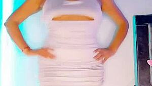 Skinny Babe Dances Seductively Shaking Her Juicy Ass Live On Stream Hot Twerk Tease