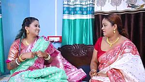 两个德西马卢人妻骑快递仔巨屌在家狂干