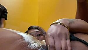 wanna see this ebony milf cream on pussy and anal fuck machine?