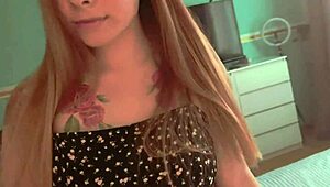 i finger my sexy pussy till i cum hard