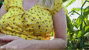 wifey rocks that braless summer dress outdoors flashing big tits casually