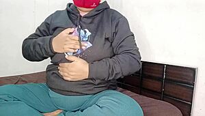 Jab Boyfriend Ki Yaad Aati Hai Tab Mai Bed Par Akeli Hoon