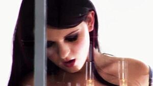 性感匈牙利熟女自然奶子狂晃棕发骚屄后入骑屌