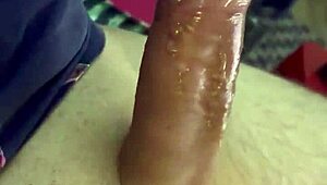 下班随便玩这根鸡巴尿道棒插