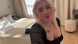 和异母妹打架变干她紧屁眼她还信我