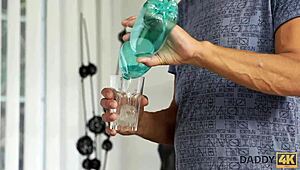 daddy4k老头池边爹爹姿势猛干年轻18+少女😍💦