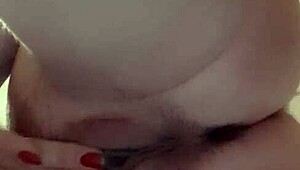 truth or dare lesbian dare: i jerk wet pussy cumming hard in front of her 💦👭