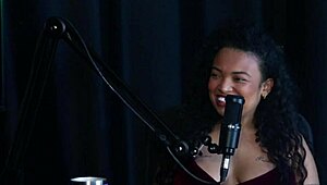 started with sexy photos now bangs hot trans on street with wife gaucha yasmin