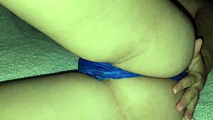 ¡xxx casero así de fácil follo a mi alumna de secundaria con su coño jugoso!