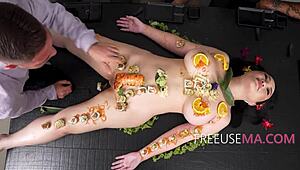 suki sin brews freeuse kitchen cravings with her curves