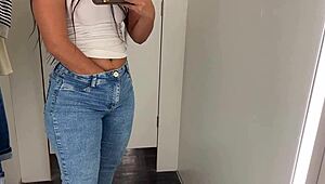 babe fingers juicy pussy in zona leste mall provador